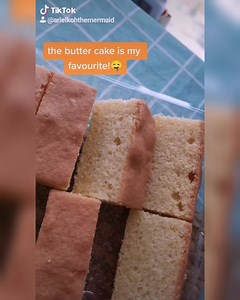 Have you heard about Hiap Joo Bakery 🍌🍰 in Johor? This bakery is famous for Banana cakes and Butter cakes. They have been in business since 1919. You can get them by ordering from @groupbuykl. They will pick up your order fresh for you from Johor and deliver it to your door on the same day! This legendary and fluffy banana cake is a must-try! 😋😍 . . 📍 Hiap Joo Banana Cake, Johor Bahru 13, Jalan Tan Hiok Nee, Bandar Johor Bahru, 80000 Johor Bahru, Johor 👉 Can DM @groupbuykl to purchase #Hia