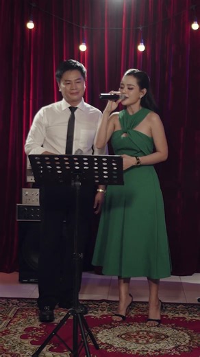 Thi fhôm nay người đi, nụ hoa chưa kịp hé