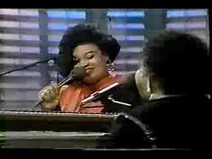 The Clark Sisters - Expect A Miracle