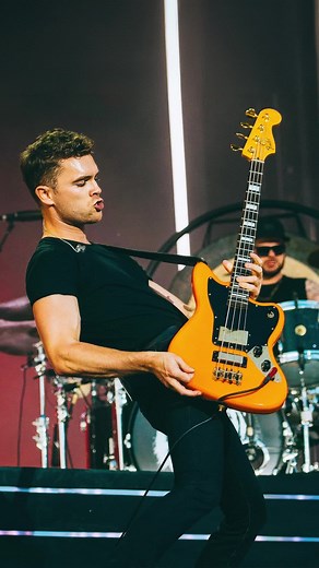 Exploring Mike Kerr's Iconic Royal Blood Pedalboard