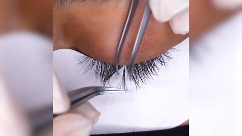 Elevate Your Look With Eyelash Extensions