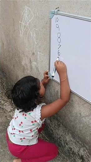 Descending order written by Princy maa 🫣 10 to 0 🥱 #shorts #trending #ytshorts @pupu_princy_annie