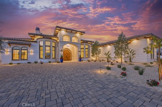 277 Crestview Ave, Camarillo, CA 93010 - MLS SR26034239 - Coldwell Banker