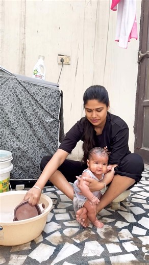 3 Month Baby Bath Routine 👶 | बिना रोए ऐसे नहलाती हूँ अपनी बेबी को #minivlog #dailyvlog #trending