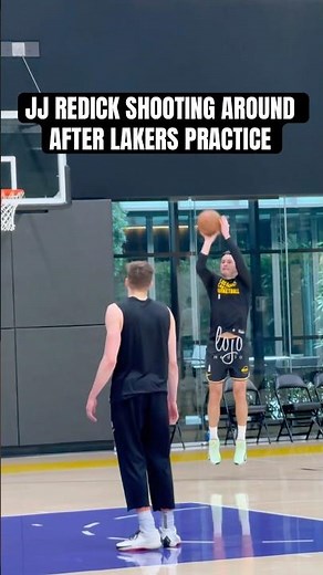 JJ Redick shooting around after #Lakers practice #NBA