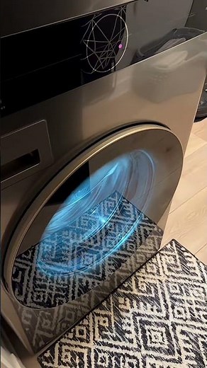 Cleaning washing machine drum using dishwashing tablet