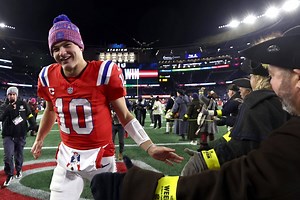 The NFL’s Bizarro World 2025 season, where traditional powers are chasing upstart underdogs