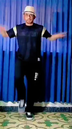 Popping Anthony on Instagram: "Locking dance 😎👊🌲 Training in the house #Locking #funk #training"