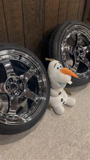 J on Instagram: "How to prep and ceramic coat your wheels. Sped up to keep it under 3 mins for reels. #ceramiccoating #diy #cargram"