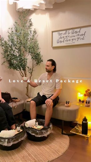💖 LOVE & RESET PACKAGE 💖 A Couples Head Spa Experience Relax. Reconnect. Reset — together. Our Love & Reset Package is designed for couples who want to slow down and enjoy a moment of calm side-by-side 🤍 ✨ Full Head Spa for Two ✨ Scalp detox & deep relaxation ✨ Aromatherapy experience ✨ Relaxation tea after service 🎁 Limited-time bonus: Complimentary travel-size Moroccanoil 🛍️ January–Early Valentine’s Extra: • 20% OFF retail products • Gift card bonus available (perfect for Valentine’s 💝)