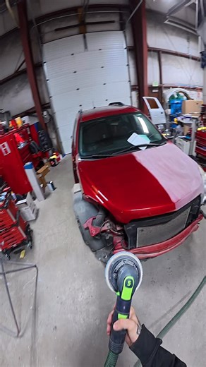 Joel Langton on Instagram: "It really can be this simple. Clean panels before you touch them with sandpaper. Not only will it sand easier you’ll use less paper doing so. Glass cleaner and 99% alcohol is cheap and works excellent to pre clean before prep. . . . #autobody #refinish #refinishkulture #refinisherlife #refinishfamily #swrefinish #refinisherfamily #refinishtechnicians #ultra9k #3mcollision"