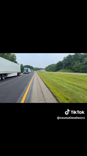 Before the TikTok traffic engineers start citing MUTCD screenshots: 2 visible arrow boards. 1 ambulance-mounted arrow board. 1 message board. Multiple lane closure signs. If that’s not enough warning, I can’t help you. #whelencore #trafficcontrol #slowdownmoveover #tvi #fpiu @Peyton