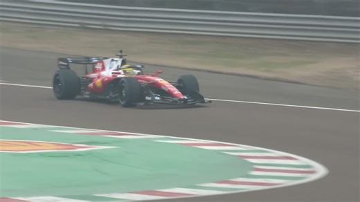 "That's a really different Ferrari we've just seen going around" 👀 Lewis Hamilton takes the new Ferrari SF-26 for its first test ahead of the 2026 season 🏎️ | Sky Sports Football