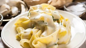 Light Cream Sauce - Clean Cooking with Caitlin