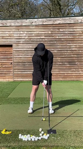 Improve Your Golf Swing: Stay Centered for Better Shots