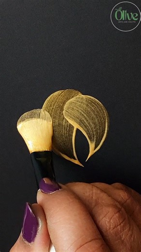 💫 Gold Metallic Acrylic Painting | Filbert Brush Technique 🎨🖌#shorts #painting