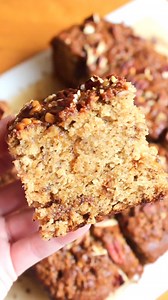 Pecan Banana Toffee Cake! 🍌 This is one of my favourite recipes ever! It’s the perfect way to use up browning bananas 🥰 Comment RECIPE to get it sent directly to your inbox! #baking #easyrecipes #bananabread #holidayseason #ToffeeLovers | Taffey Bakery