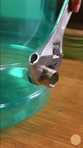 DIY-Waschbecken für den Garten aus Plastikflasche ♻️