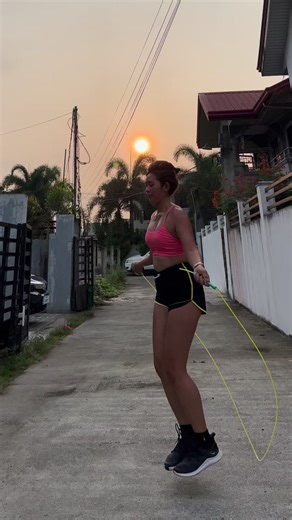 Sweaty Mornings |Jump Manila Rope|Day 1 #fitness #reelsfbviral #reelsfbfyp #fitness #fitnesslife #jumpmanila #jumpingropechallenge #jumprope #jumpropechallenge | Tintin Costelo