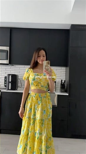 The perfect summer set. It doesn’t get more summery than lemon prints. #outfit #OOTD #summerinspo