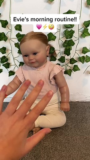 Evies morning routine #CapCut #dejavu #fyp #rebornbaby #collab #doll #toddler #Reverse #GenshinImpact34 ##StemDrop001##baby##new##babytok##babiesoftiktok##tiktok##roleplay##viral##❤️##foryou##3000?