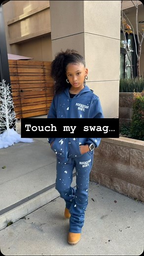 12K views · 1.2K reactions | THE OUTFIT CHANGE IS CRAAAAZZZZY Outfit: @rockstaroriginalkids @rockstaroriginal Save 10% with Zoey’s code ZOEYZANAI10 #RSOPartner #Rockstar | Zoey Zanai | Facebook