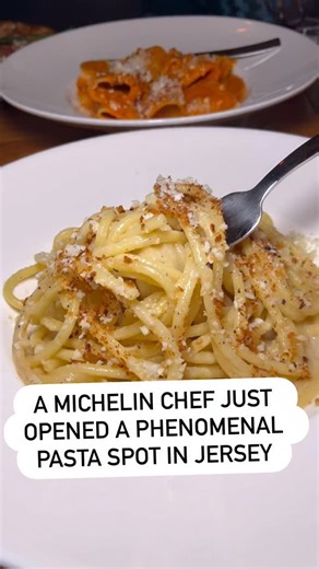 A Michelin Guide chef just opened a PHENOMENAL PASTA SPOT in Jersey 🍝🌟🍴🤩💯 (With pizza, too!) The brand new restaurant is called @italianabyzod, and it’s a total home run. On the menu are dishes like Truffle Mushroom Gigli (little bell-shaped pasta), Spicy Vodka Paccheri, Miso Fusilli, Black Truffle Fontina Pizza and more — each of which are stellar. So, if you’re into modern, a little bit rebellious Italian fare, head over soon; and help welcome acclaimed chef Zod Arifai BACK HOME to the Ga