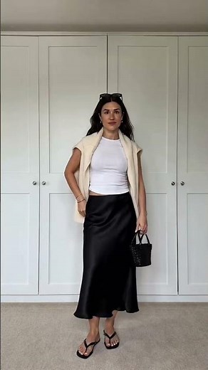 This black satin skirt can make how many different summer daily outfits?
