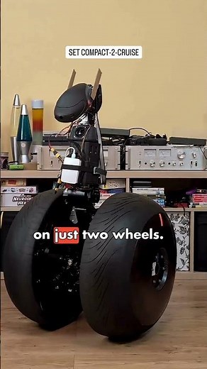 This Self-Balancing Robot Looks Like a Sci-Fi Machine