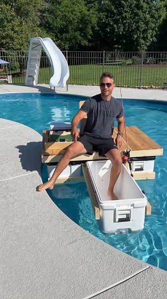 A DIY boat made from Igloo coolers with surprising results