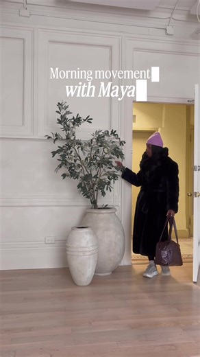 When NYC is freezing, we turn up the heat at TSS! We are so happy to have Maya back at The Sculpt Society after an incredible season with the Rockettes! She filmed her first LIVE class last week. Take a look at our stories and on TSS under our live category, if you missed it! @Maya Addie