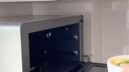 松下（Panasonic）400℃过热水蒸气蜂巢顶高效聚热智能双烤变频彩屏触控微蒸烤炸一体机31L大容量CS3000