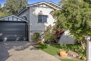 Sold House 6 Wolseley Street, North Toowoomba QLD 4350 - Jun 23, 2023