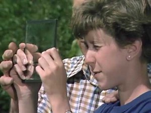 Learn To Use A Signal Mirror - Mr. Wizard's Challenge