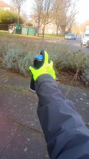 Graffiti neon PacMan by FatCapSpray #graffiti #pacman #gamer | SMOK Graffiti