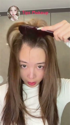 Because of the harsh comment, "She's both ugly and old, yet she's still pursuing Zhang Linghe," I...