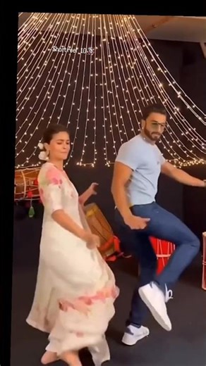 Ranveer Singh + Alia Bhatt = Pure Bollywood energy! 🔥💃#ranveersingh #aliabhatt #bollywood #viral