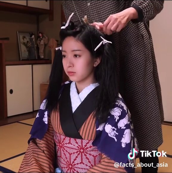 Honpatsu: Recreating Edo-Period Townswoman's Hairstyle