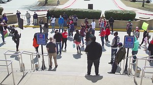 Community gathers in McKinney to demand answers in Marvin Scott's death in county jail