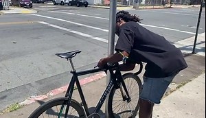 Security Bike Chain Lock with 3 Keys, Heavy Duty Bicycle Lock, Anti-Theft Hardened Steel Motorcycle Disc Lock for Bicycle, Warehouse Door, Gate, Fence, Grill, Farms, Lawn Mowers