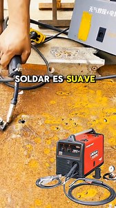 ¿Qué es el alambre flux? El hilo hueco, llamado hilo Flux Core o FCAW (Flux Cored Arc Welding), es un tipo de alambre utilizado en la soldadura de arco eléctrico que tiene un núcleo hueco lleno de fundente#SoldaduraIndustrial #welding #Soldadura #viralreelsシ #soldadoreschile #soldaduralaser #reelsviralシ #soldaduraprofesional | Fusión de Metales