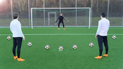 Freekickerz vs Kingsley Coman (FC Bayern München) - Elfmeter challenge