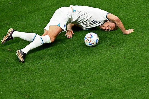 Francijas futbola izlase uzvar Angliju un turpina ceļu uz titula saglabāšanu