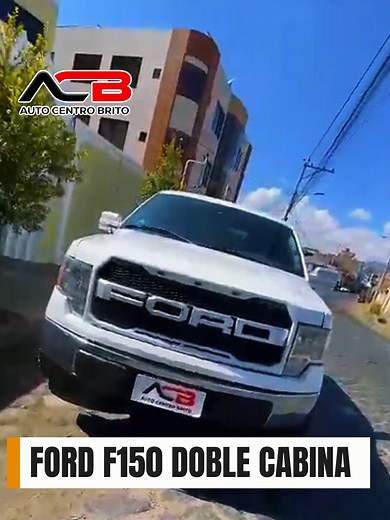 La Ford F-150 Doble Cabina representa la combinación ideal entre potencia, diseño y sofisticación. Su presencia robusta y líneas imponentes reflejan un carácter fuerte, mientras su amplio interior ofrece confort y funcionalidad para cada trayecto. Diseñada para responder con excelencia tanto en el trabajo como en la vida diaria, integra tecnología avanzada, desempeño confiable y una experiencia de conducción superior. Una camioneta que transmite seguridad, distinción y capacidad en cada detalle.