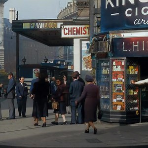 657K views · 14K reactions | London 1943 勞 | History Addicts | Facebook