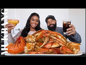 SPICY DUNGENESS CRAB LEGS & LOBSTER | SEAFOOD BOIL MUKBANG