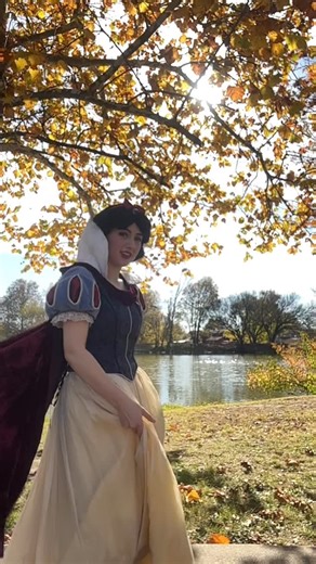 Someday when spring is here…but until then, I’ll twirl in the beautiful autumn leaves   @ccctulsa #snowwhitecosplay #princesscosplay #disneycosplayer #professionalprincess #snowwhiteandthesevendwarfs | Wren Fairy Cosplay | Facebook