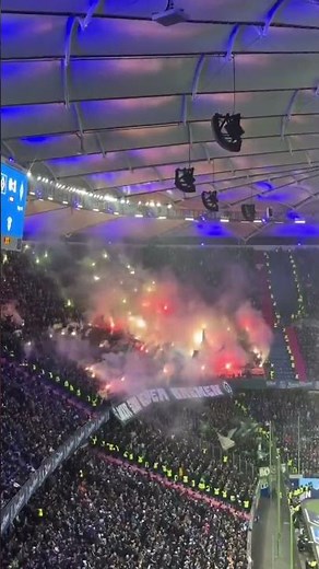 Werder Bremen fans pyro show at Bundesliga match vs HSV