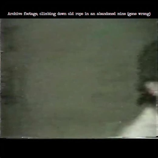 Follow for more ⬆️⬆️ Daily archive edits, unseen footage & viral finds, check page for more⚡️ When exploring abandoned mines in the 1990s went terribly wrong — this real incident later helped inspire the U.S. Mine Safety and Health Administration’s “Stay Out–Stay Alive” (SOSA) campaign, launched in 1999 to warn against mine trespassing. 📍 Grand Junction, Colorado – July 4, 1998 • A group of teens entered an off-limits mine site. • They tried lowering themselves down a shaft with a rope. • The r