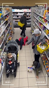 Supermarket Meltdown Magic: Creative Mom Calms Her Child! 🛒👩‍👧‍👦 Discover Parenting Hacks for Public Tantrums. #ParentingMagic #SupermarketFun | Tips & Tricks